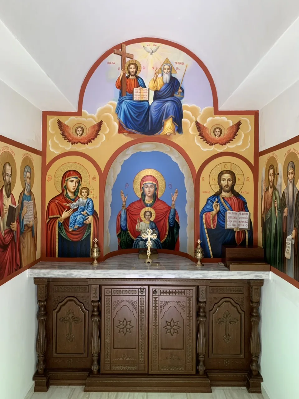 Църковни